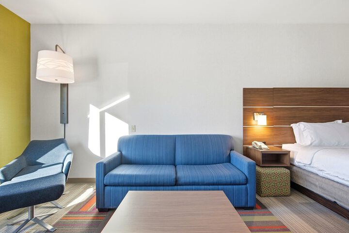 Holiday Inn Express & Suites Bethlehem Arpt-Allentown Area
