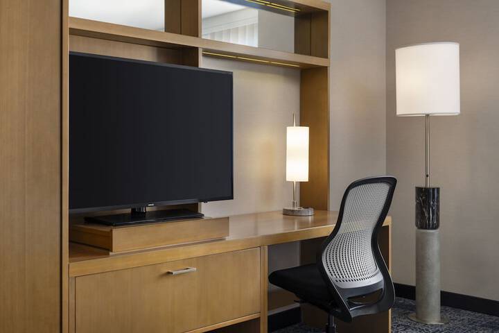 Room 16 of 55