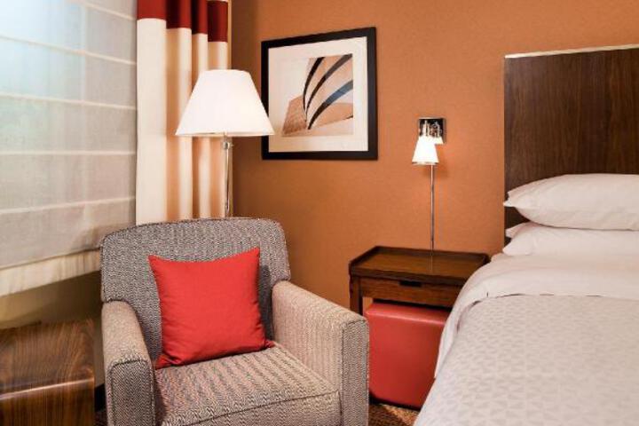 Four Points by Sheraton Cleveland Airport