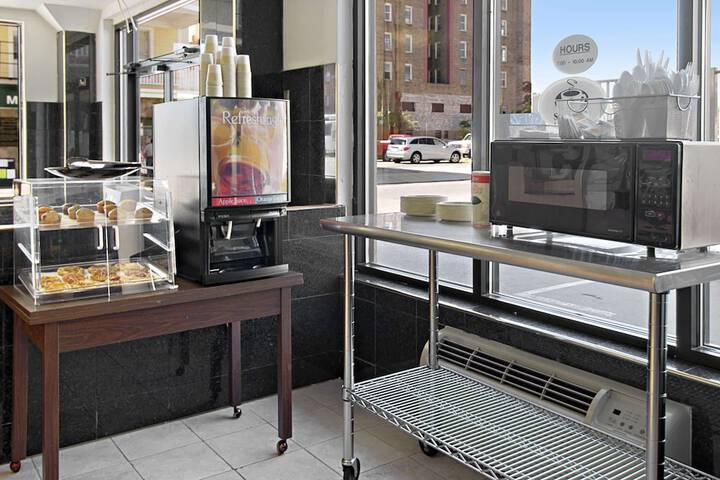 Breakfast/Coffee Service 22 of 22