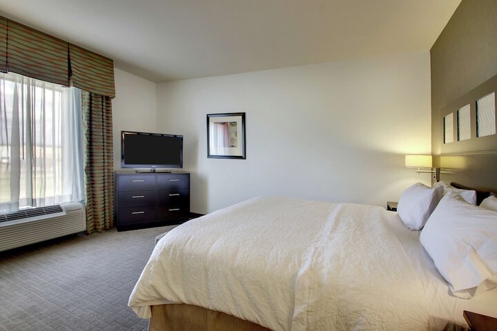 Room 14 of 38