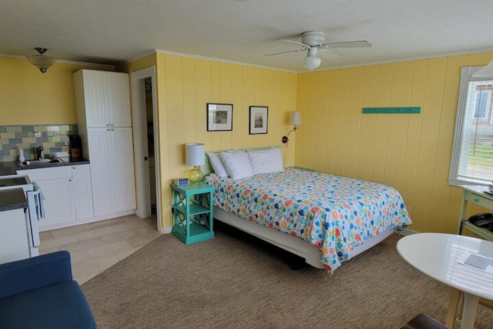 Room 18 of 60