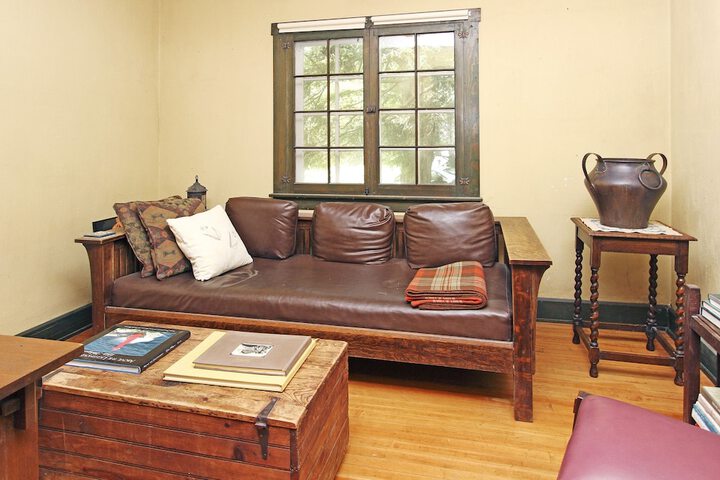 Craftsman Cottage
