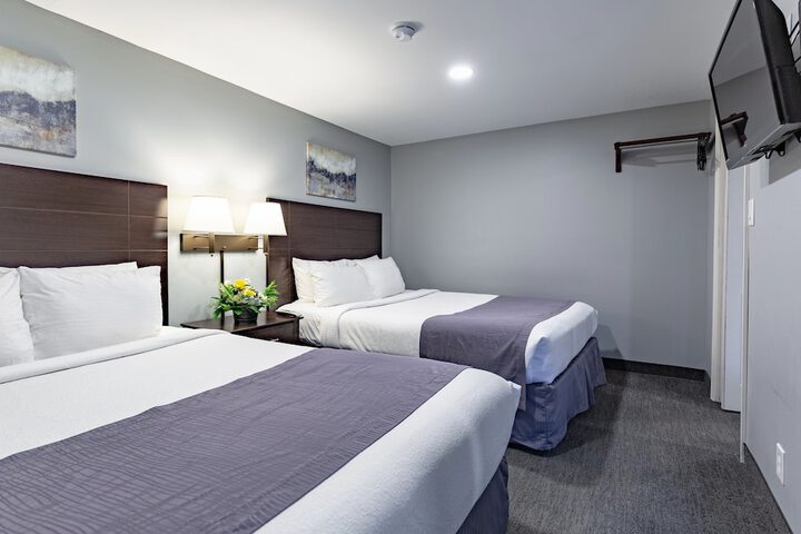 Room 30 of 53