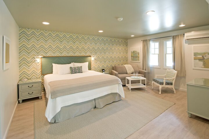 Room 34 of 57