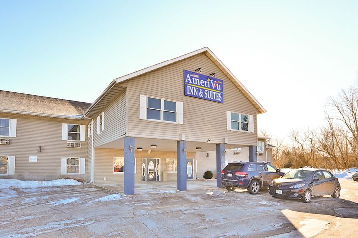 Amerivu Inn & Suites New Richmond