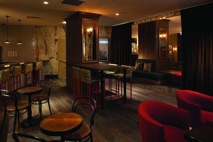 Hotel Interior 7 of 38
