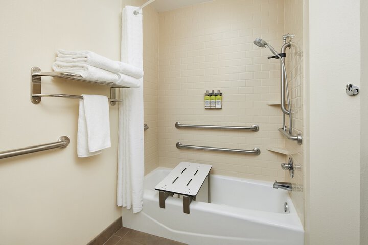 Candlewood Suites Valdosta Mall by IHG