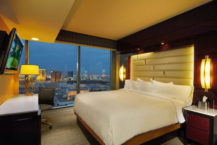 Room 30 of 63