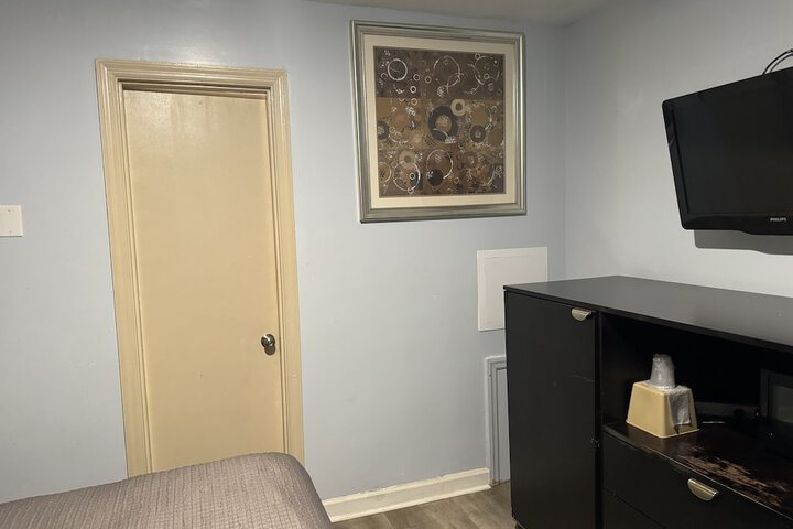 Room 15 of 17