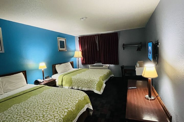 Rodeway Inn Whitehall