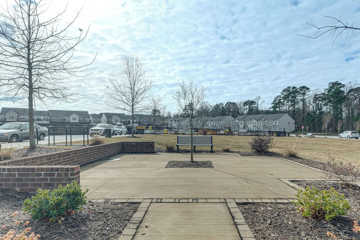 Central Condo 2 Mi to Downtown Fuquay-varina