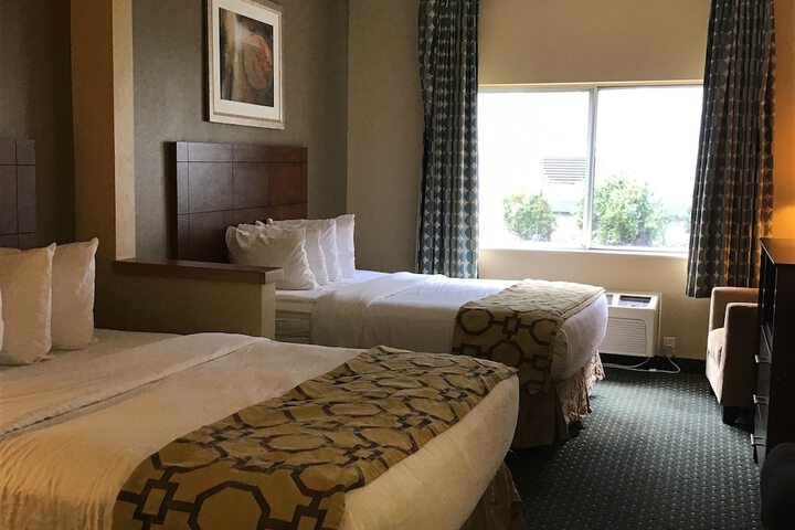Room 7 of 19