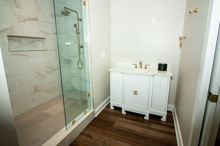 Room 45 of 62