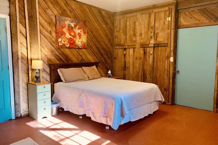 Room 46 of 75
