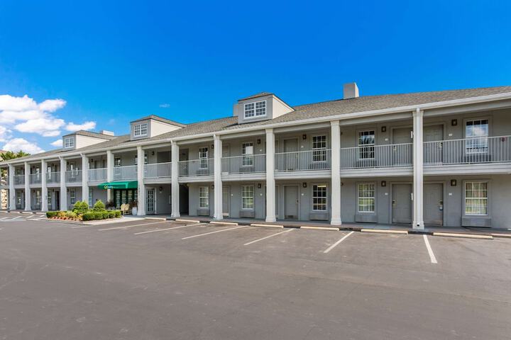 Hotel 5 of 58