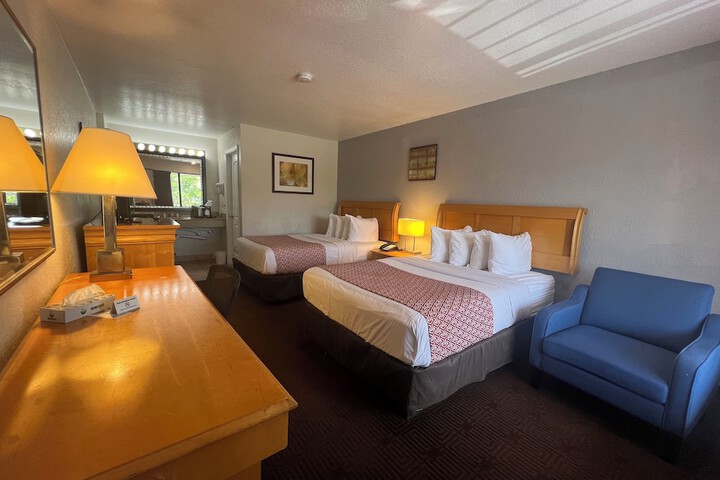 Garden Inn Homestead