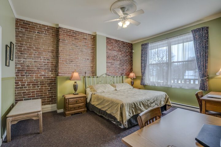 Room 21 of 50