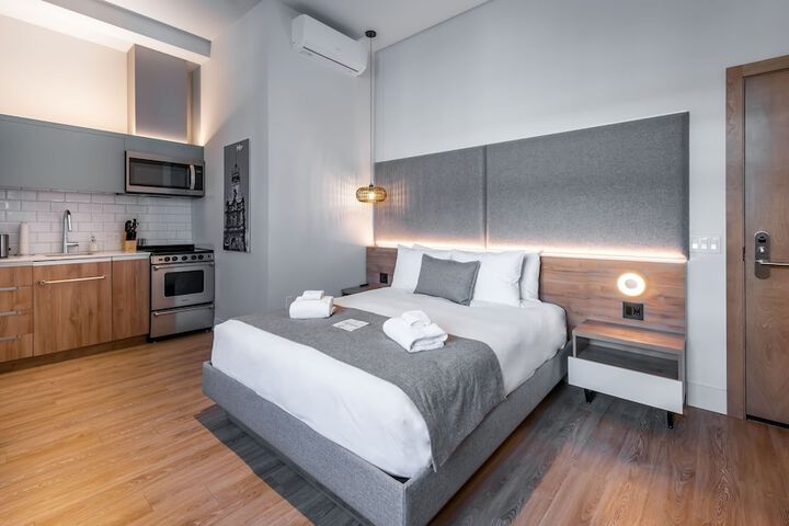 Room 34 of 91