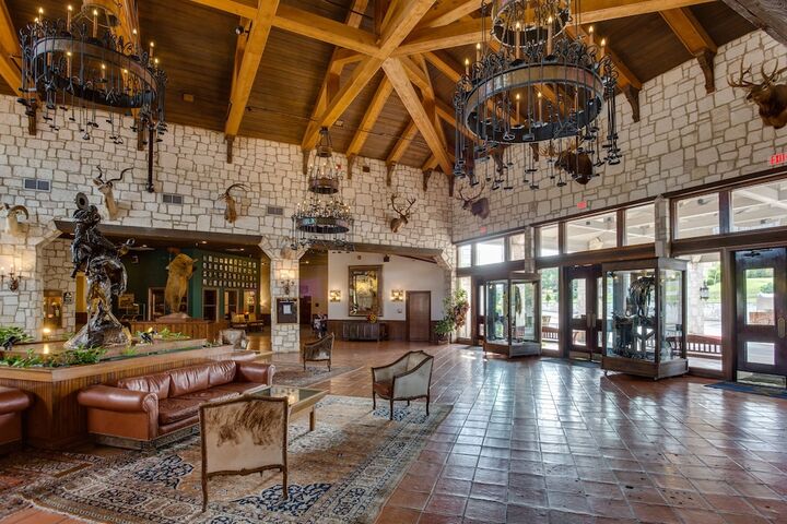 Hotel Interior 19 of 48