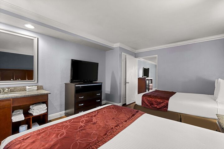 Best Western Moreno Hotel & Suites