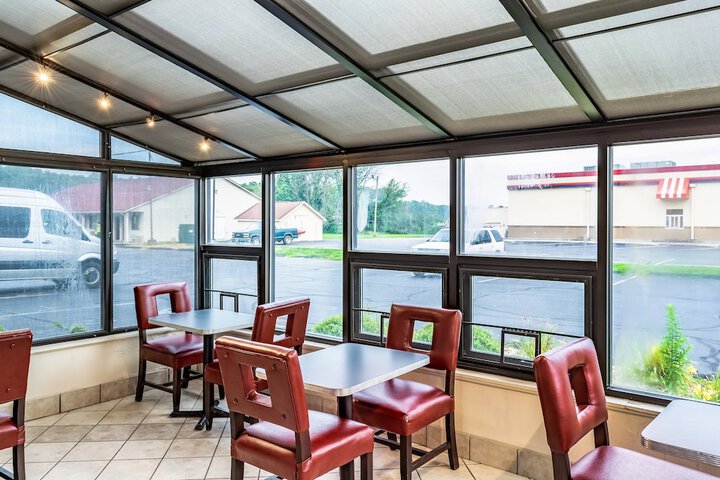Red Roof Inn Columbus - Taylorsville / Edinburgh