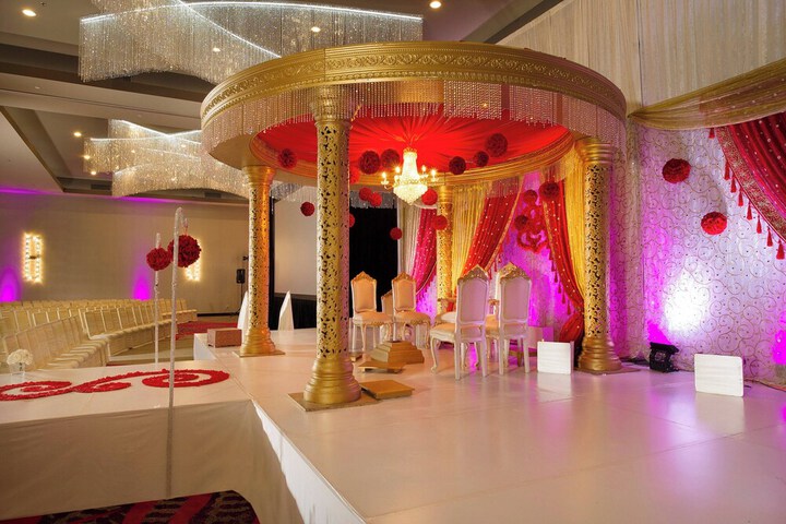 Ballroom/Hall 48 of 52