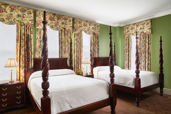 Room 14 of 25