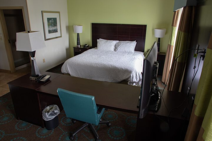 Room 33 of 52