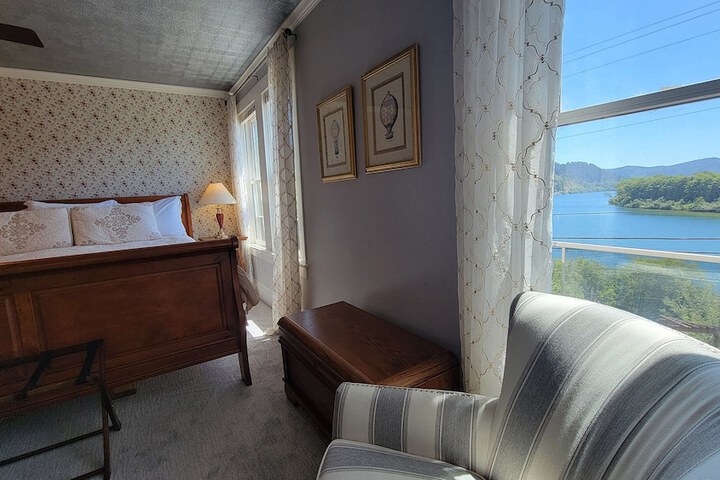 Room 96 of 113