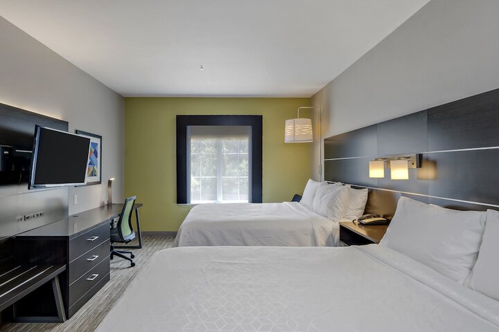 Room 35 of 52