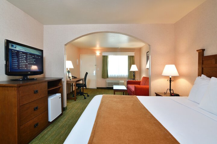 Room 14 of 42