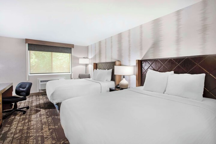 Room 18 of 37
