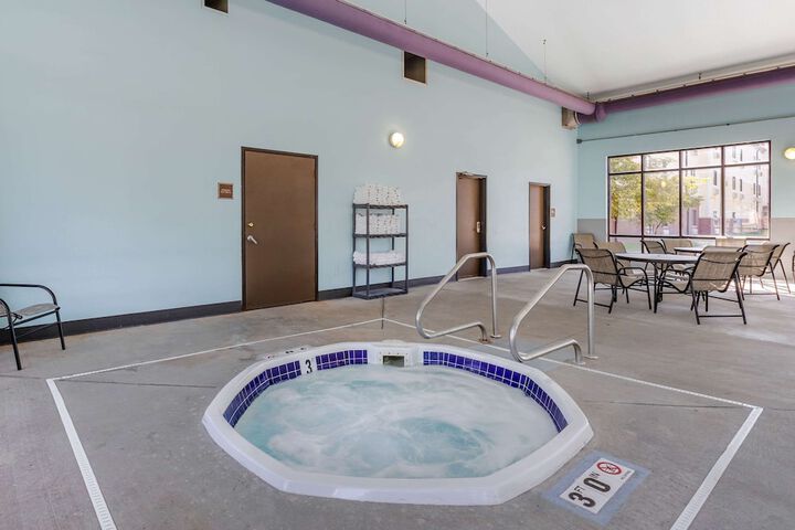 Pool 5 of 30