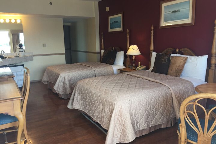 Room 8 of 65