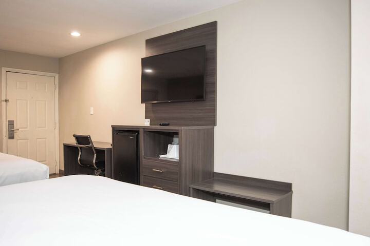 Room 41 of 51