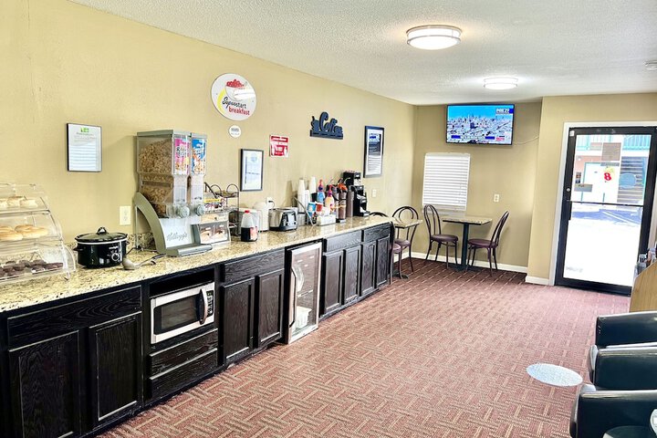 Super 8 by Wyndham Columbia SC / Ft. Jackson