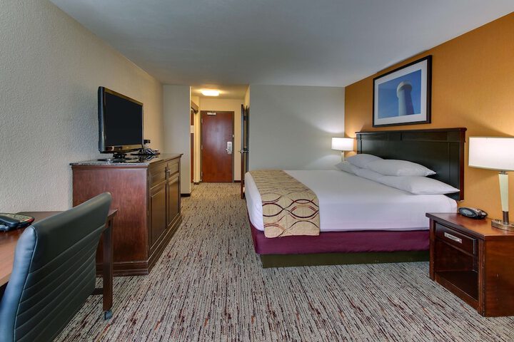 Room 17 of 49
