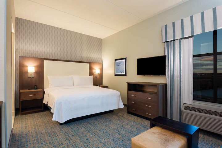 Homewood Suites by Hilton Reston