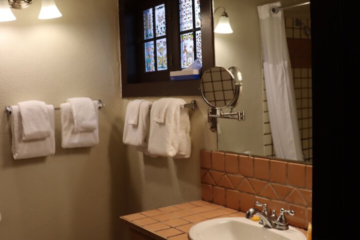 Sagebrush Inn & Suites