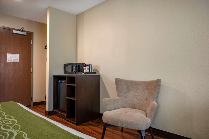 Room 15 of 53