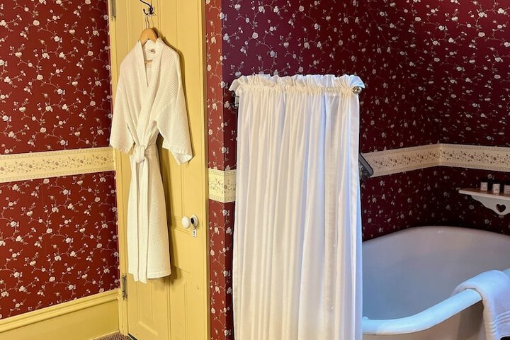 Room 21 of 50