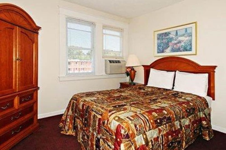 Room 20 of 37