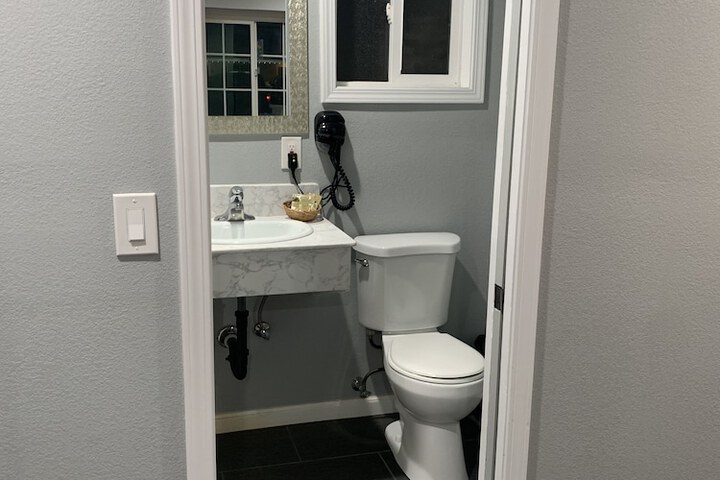 Room 31 of 43
