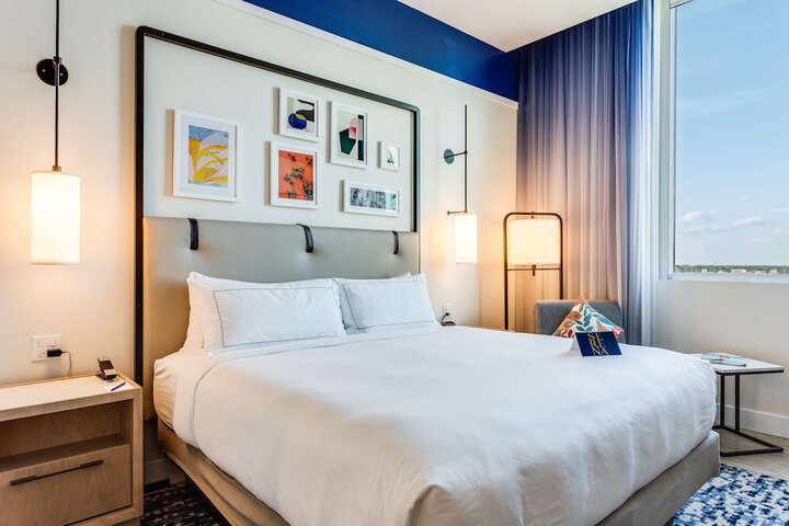Room 48 of 98