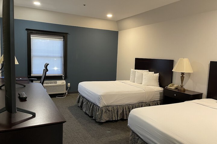 Chateau Hotel and Conference Center