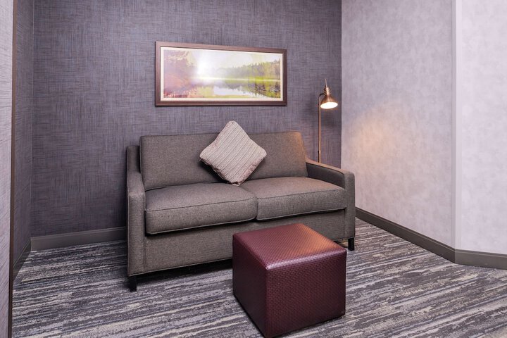 Room 50 of 93