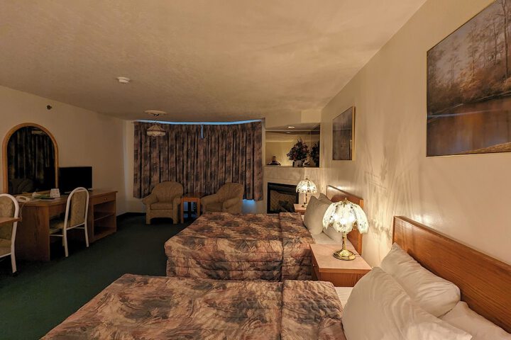 Room 64 of 82