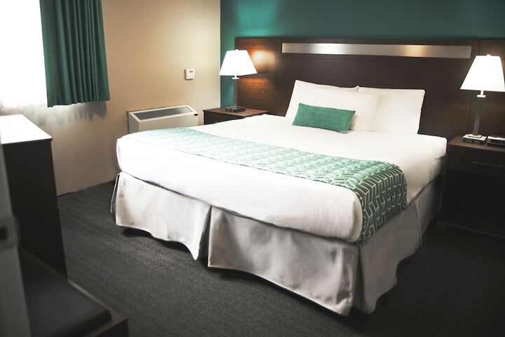 Room 21 of 34