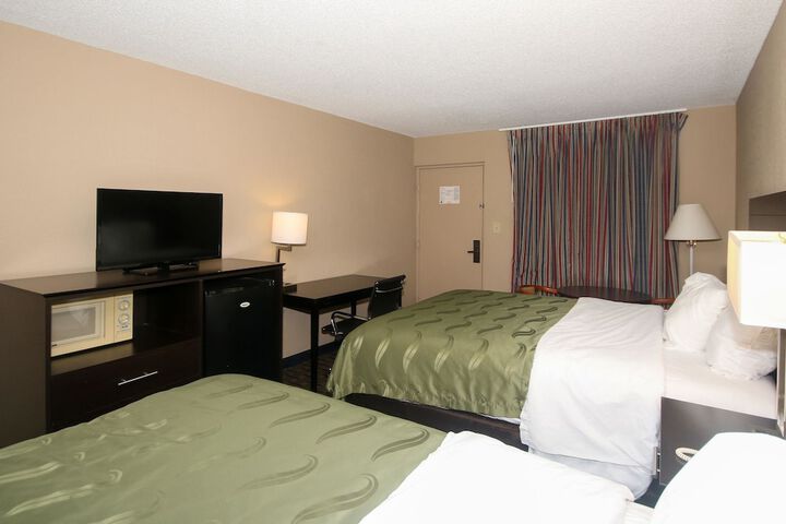 Room 6 of 45